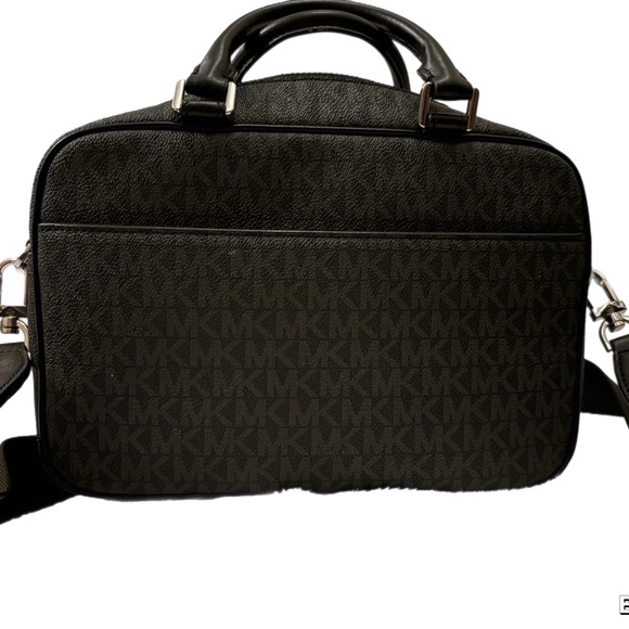 Michael Kors Black Quilted Interior Bag - Picture 4 of 4